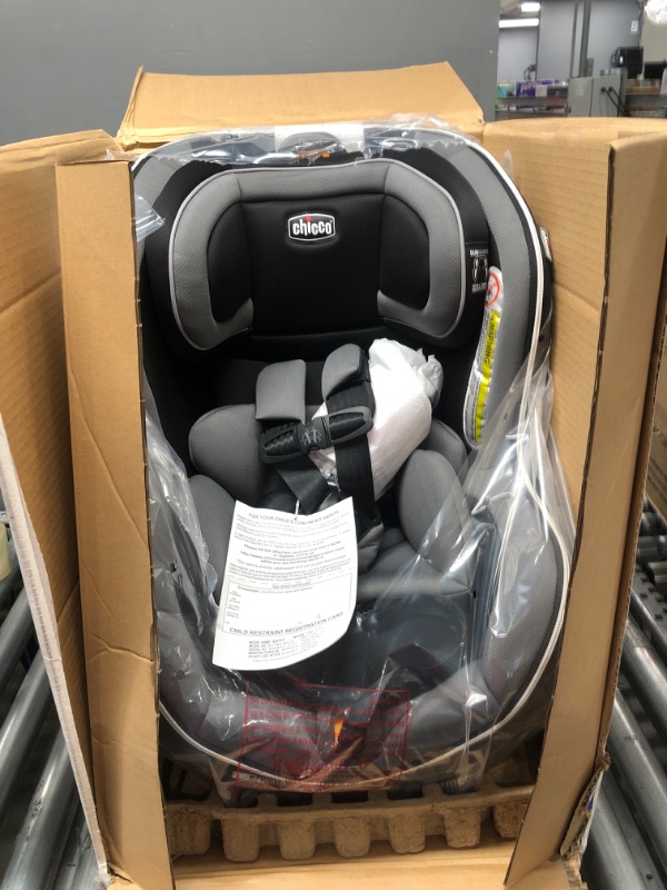 Photo 2 of Chicco NextFit Zip Convertible Car Seat | Rear-Facing Seat for Infants 12-40 lbs. | Forward-Facing Toddler Car Seat 25-65 lbs. | Baby Travel Gear | Carbon Carbon NextFit Zip
