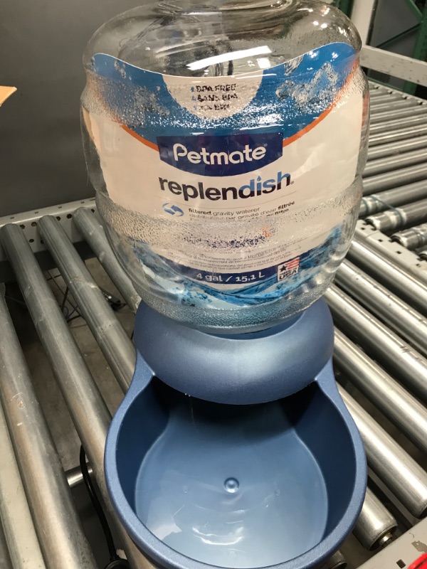 Photo 2 of 

Petmate Replendish Gravity Waterer With Microban for Cats and Dogs, 2.5 Gallons,Blue, Made in USA