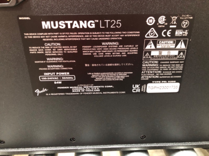 Photo 3 of Fender Mustang LT25 Guitar Amp, 25-Watt Combo Amp, 30 Preset Effects with USB Audio Interface for Recording, 12.75Hx14.5Wx8.25D Inches, Wood, Black
