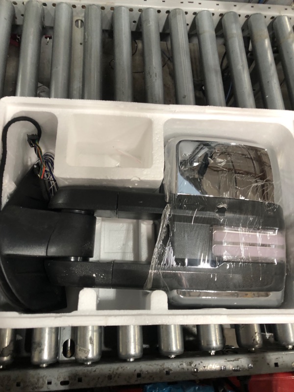 Photo 1 of NEW* Switchback Towing Mirror for Silverado Sierra - Compatible with 2014-2018 Chevy GMC 1500;2015-2019 Silverado Sierra 2500 HD 3500 HD with Power Adjusted Glass Heated Running & Turn Signal Lights Chrome SWITCHBACK Chrome/Smoke Lens-switchback lights