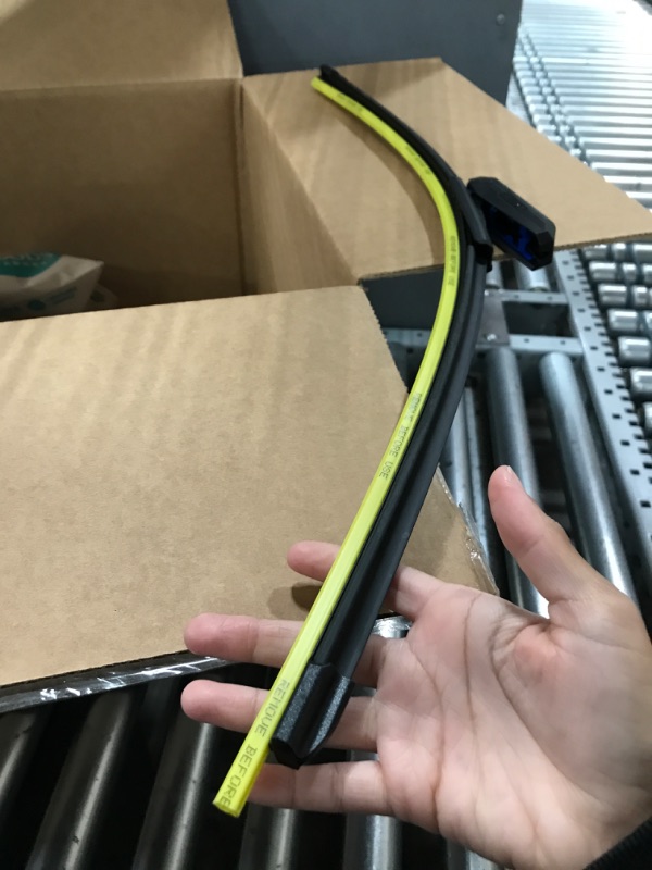 Photo 1 of 1 windshield blade 