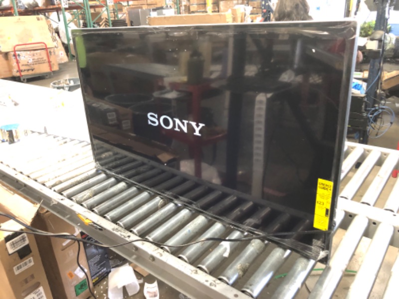 Photo 2 of Sony 50 Inch 4K Ultra HD TV X77L Series: LED Smart Google TV KD50X77L- 2023 Model, Black
