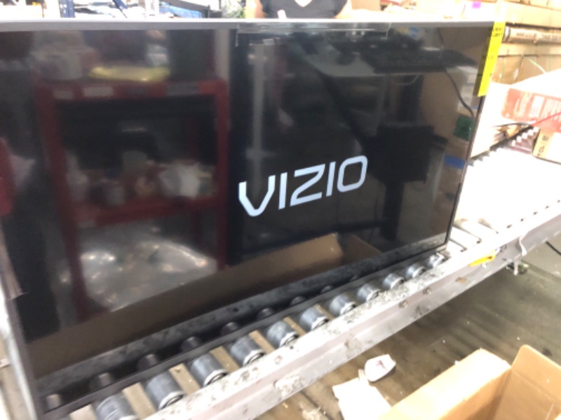 Photo 2 of VIZIO 40-inch D-Series Full HD 1080p Smart TV with Apple AirPlay and Chromecast Built-in, Alexa Compatibility, D40f-J09, 2022 Model 40 in 1080p Bezel