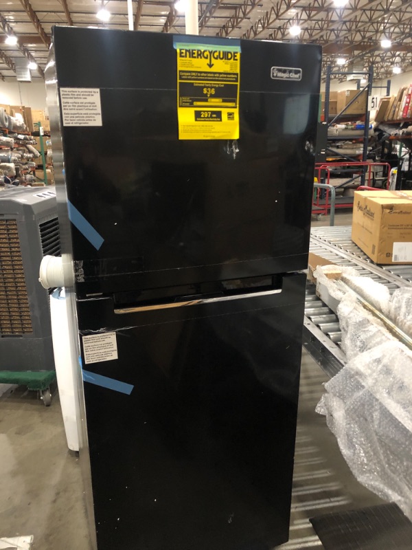 Photo 2 of *FOR PARTS*- Magic Chef HMDR1000BE Top Freezer Refrigerator in Black 10.1 cu. ft.