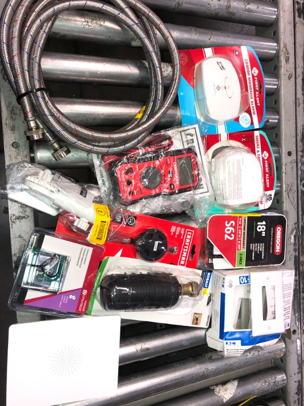 Photo 1 of *ITEMS MAY HAVE USED/ MISSING PARTS** BUNDLE OF ASSORTED MISCELLANEOUS GOODS*11 ITEMS *