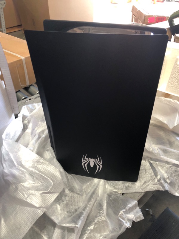 Photo 2 of PlayStation 5 Console – Marvel’s Spider-Man 2 Limited Edition Bundle
