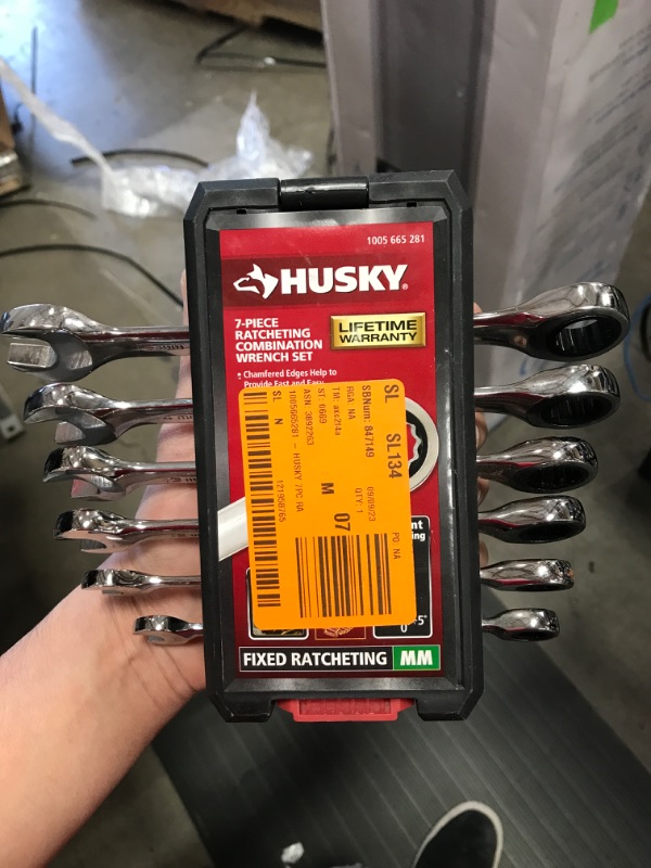 Photo 2 of Ratcheting MM Combination Wrench Set (7-Piece)