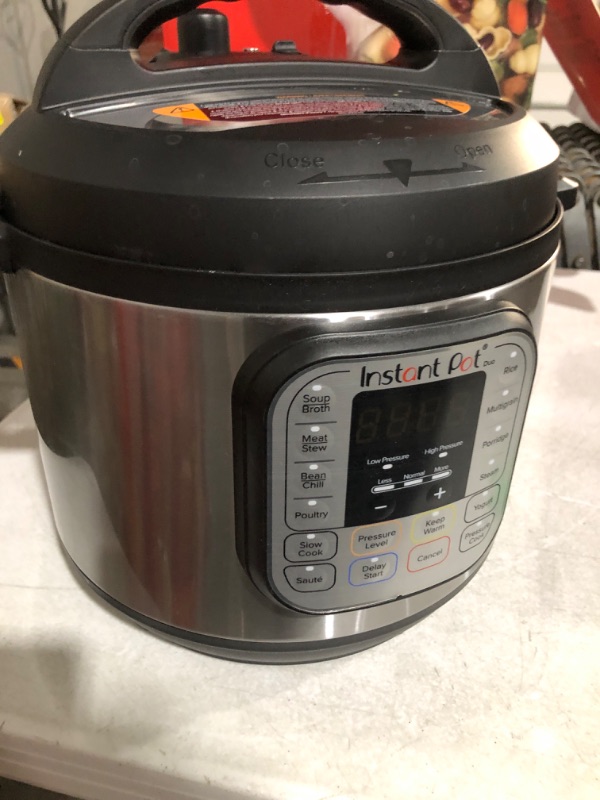 Photo 2 of **FOR PARTS ONLY**
Instant Pot Duo 7-in-1 Electric Pressure Cooker 6QT