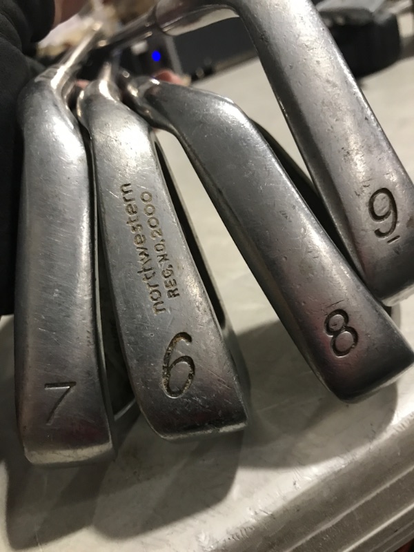 Photo 6 of *USED* Mizuno JPX923 HOT Metal - 7pc | JPX Iron Set | 7 pcs 5-GW (7X5G) | RH/Graphite / F3 