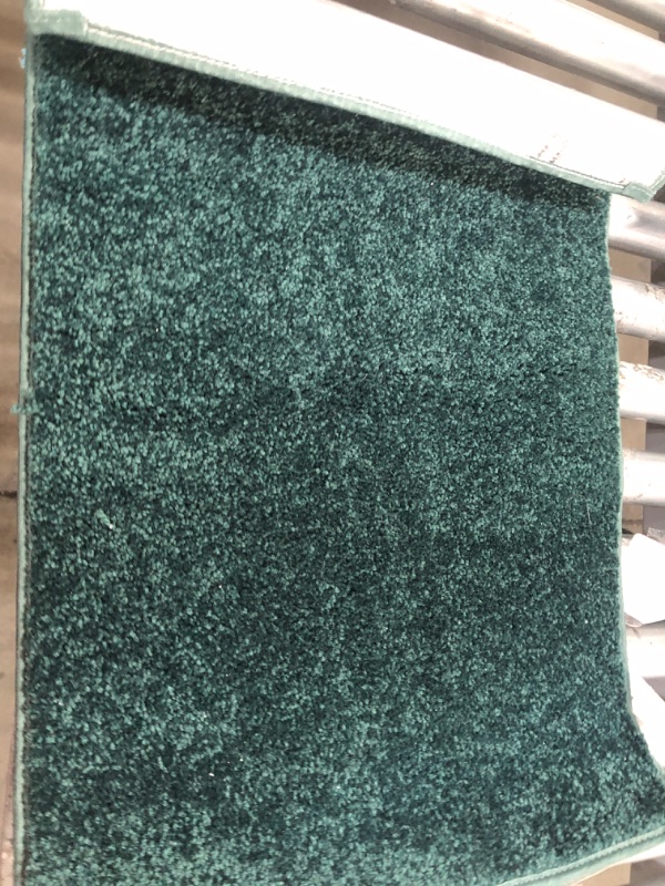 Photo 1 of 2 X 2 GREEN AREA RUG