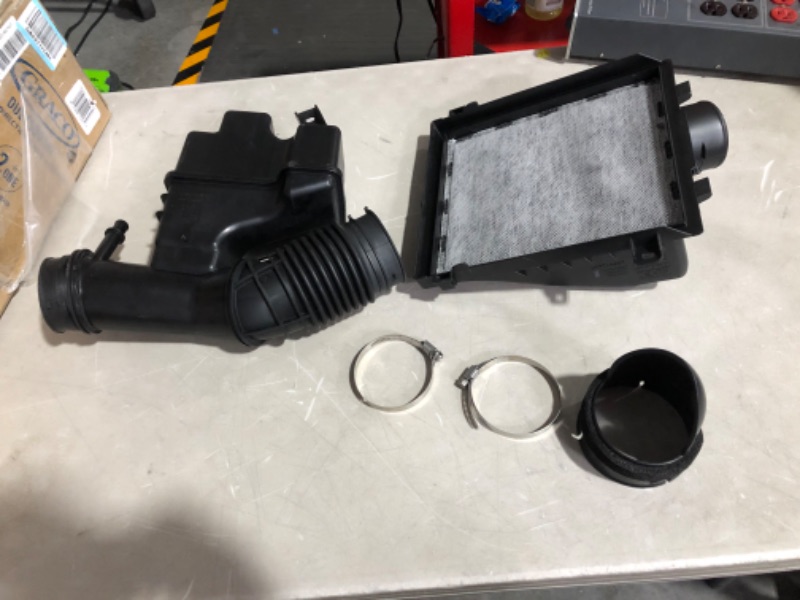 Photo 3 of ***MISSING PARTS - SEE PICTURES***
Toyota Air Intake System - PTR03-35160