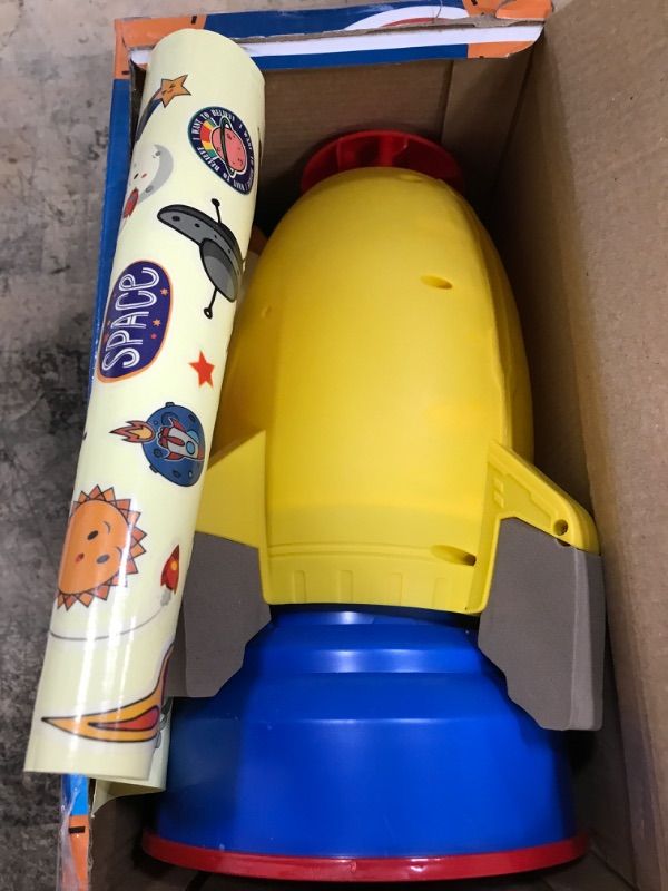 Photo 2 of Flexyony Splash Rocket Toys Rocket Launcher for Kids Outdoor Water Play Rocket Sprinklers Toy Water Pressure Rocket Water Blaster Rockets Summer Garden Water Spray for Kids 3 Years and Up (Yellow)