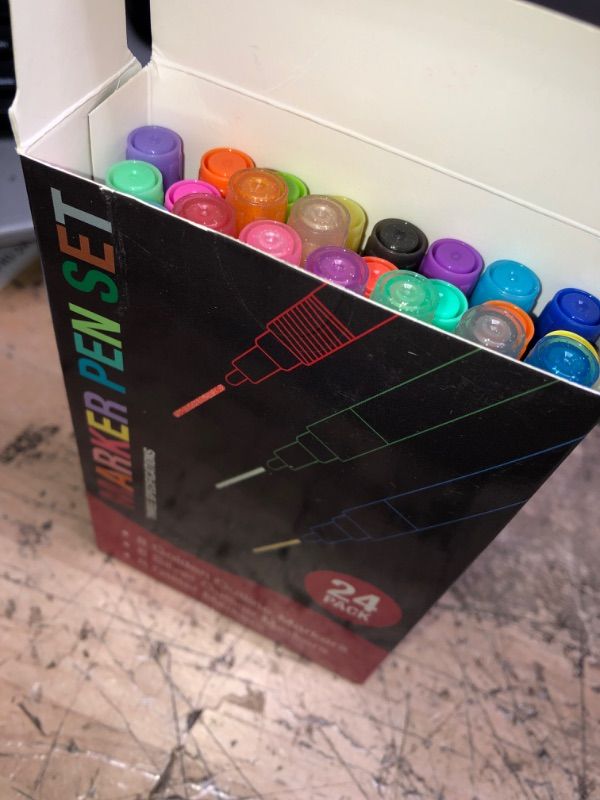 Photo 1 of VOROME Double Line Outline Pens & Glitter Markers Sets : 8 Golden + 8 Silver Colors Self Outline Metallic Markers Double Line Pen, 8 Colors Glitter Markers for Art, Drawing, Greeting Cards,Posters