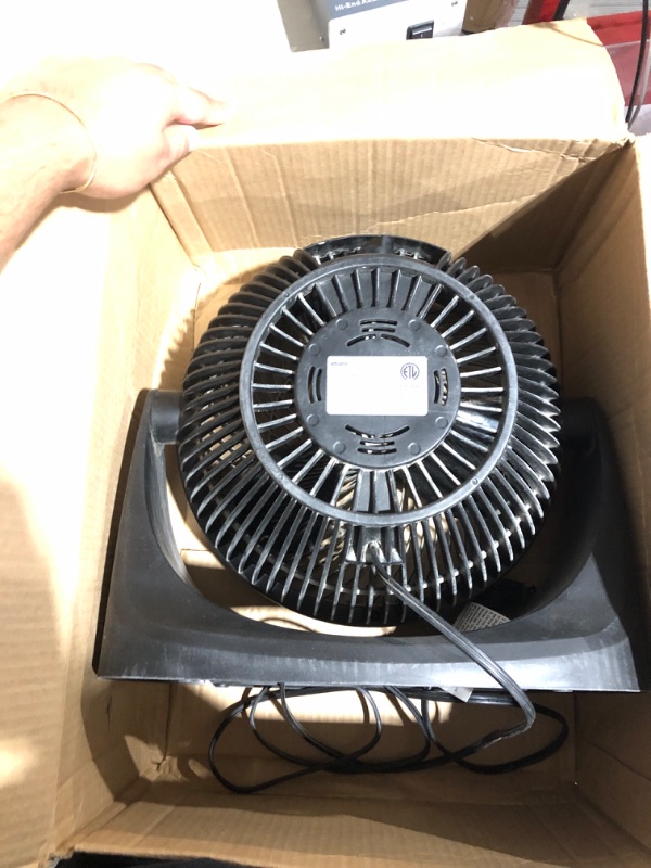 Photo 3 of (USED AND VERY DIRTY) Amazon Basics 3 Speed Small Room Air Circulator Fan, 11-Inch 11-Inch Air Circulator Fan