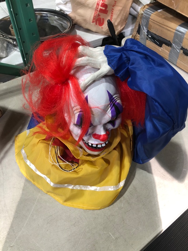 Photo 3 of Haunted Hill Farm Animatronic Pop-Up Talking Clown Head with Light-Up Eyes for Scary Halloween Tabletop Decoration 14" Clown Groundbreaker