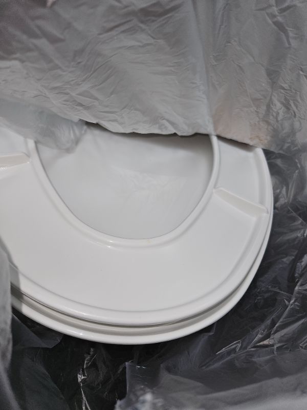 Photo 2 of (LOOSE HARDWARE) MAYFAIR 1880SLOW 000 Caswell Toilet Seat will Slowly Close and Never Loosen, ELONGATED, Long Lasting Plastic, White , Pack of 1 1 Pack - ELONGATED Toilet Seat