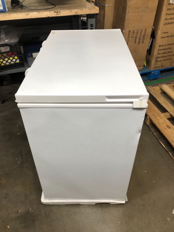 Photo 4 of 7.0 cu. ft. Chest Freezer in White