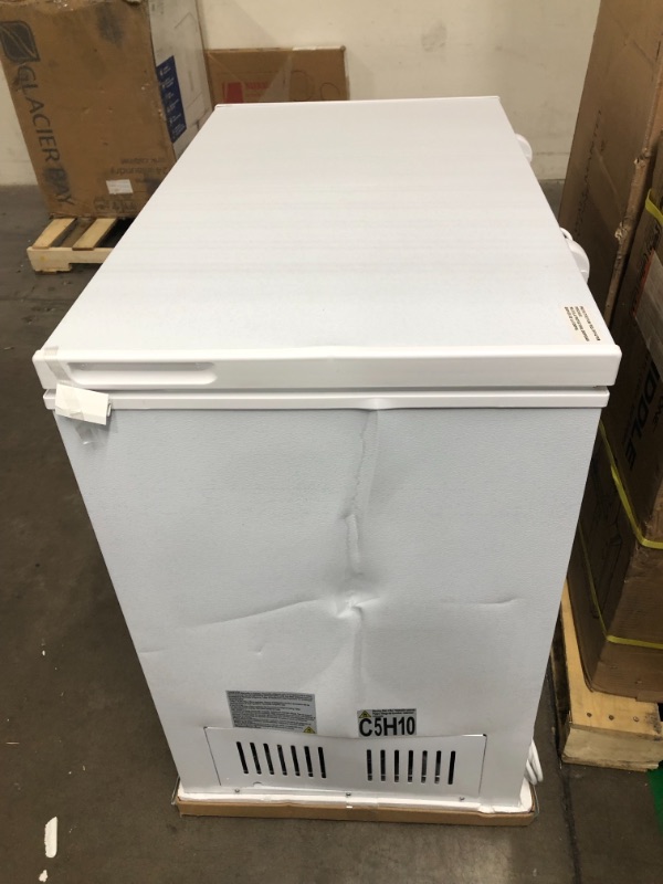 Photo 4 of 7.0 cu. ft. Chest Freezer in White