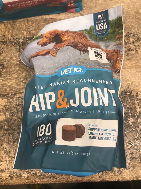 Photo 2 of *4/16/2025* VETIQ Vet Recommended Hip and Joint Supplement for Dogs, Chicken Flavored Soft Chews 180 Count (Pack of 1) Standard Strength