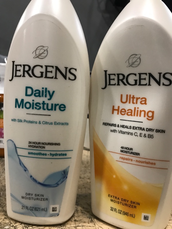 Photo 2 of 2 BOTTLES
Jergens Ultra Healing Dry Skin Moisturizer, Body and Hand Lotion for Dry Skin, for Quick Absorption into Extra Dry Skin, with HYDRALUCENCE blend, Vitamins C, E, and B5, 32 Ounce 32 Fl Oz (Pack of 2)