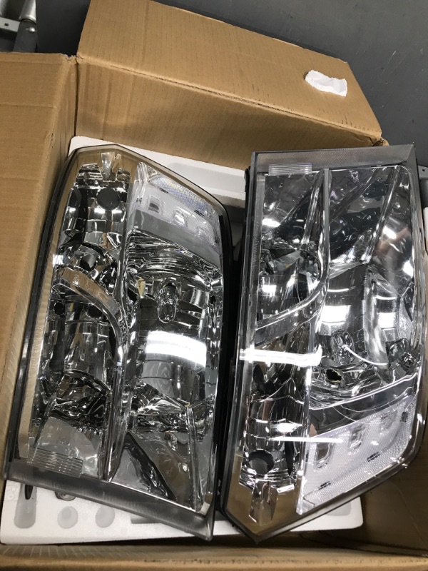 Photo 2 of Nilight Headlight Assembly 2009 2010 2011 2012 2013 2014 2015 2016 2017 2018 Ram 1500 2500 3500 Pickup Quad Headlamp Assembly Replacement Chrome Housing Clear Corner Clear Lens,(Only for Quad Models) Chrome Housing+ Clear Reflector