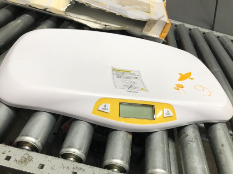 Photo 1 of ***USED**
Beurer BY80 Digital Baby Scale, Infant Scale for Weighing in Pounds, Ounces, or Kilograms up to 44 lbs, Newborn Scale with Hold Function, Pet Scale for Cats and Dogs