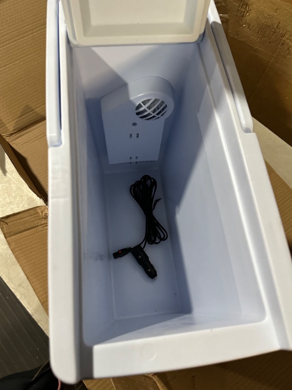 Photo 3 of Koolatron Thermoelectric Iceless 12 Volt Cooler Warmer 18 qt (17 L) 17.25"D x 8.75"W x 16"H