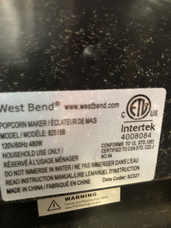 Photo 3 of * item used * missing pieces *
West Bend 82515B Theater Style Hot Oil Popcorn Popper Machine with Nonstick Kettle Includes Measuring Cup Oil 