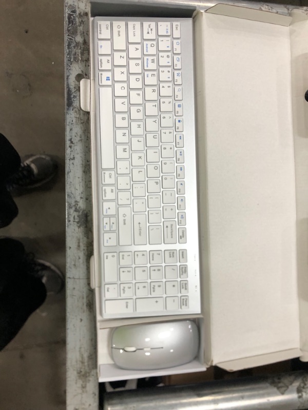 Photo 1 of wireless suit keyboard and mouse