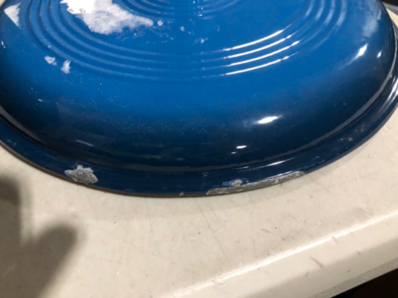 Photo 8 of ***FOR PARTS - NONREFUNDABLE - DAMAGED - SEE PICTURES***
Amazon Basics Enameled Cast Iron Covered Round Dutch Oven 4.3-Qt Blue
