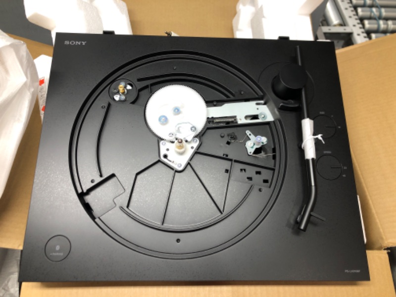 Photo 4 of Sony PS-LX310BT Belt Drive Turntable: Fully Automatic Wireless Vinyl Record Player with Bluetooth and USB Output Black