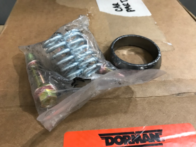 Photo 4 of Dorman 674-546 Exhaust Manifold Kit - Includes Required Gaskets and Hardware Compatible with Select Chevrolet / Toyota Models