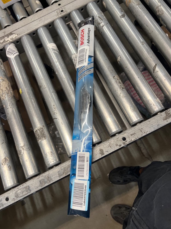 Photo 2 of BOSCH Clear Advantage 24CA Beam Wiper Blade - 24" (Single) 24CA (24")