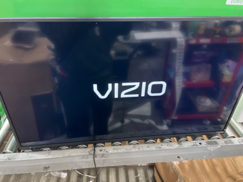 Photo 2 of VIZIO 40-inch D-Series Full HD 1080p Smart TV with Apple AirPlay and Chromecast Built-in, Alexa Compatibility, D40f-J09, 2022 Model 40 in 1080p Bezel