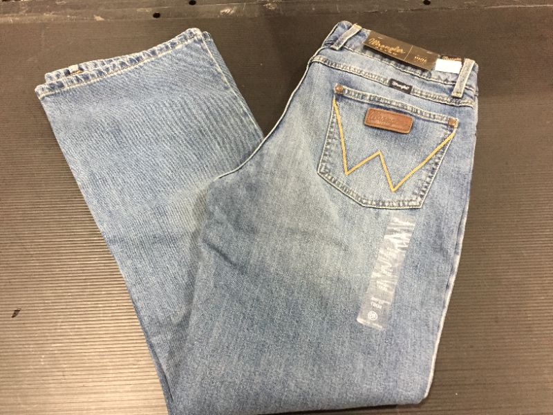 Photo 2 of Wrangler Retro Mae Bootcut
SIZE 13X32