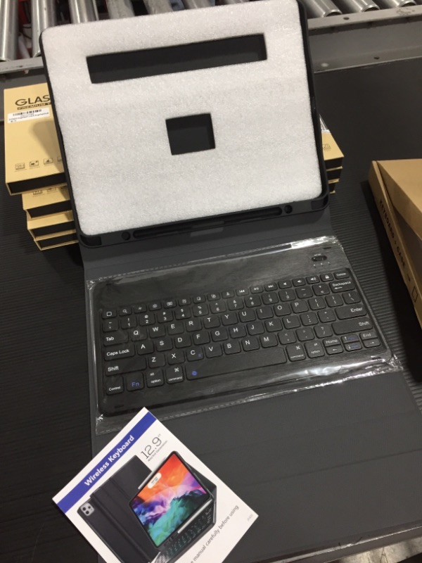 Photo 2 of  iPad Pro 12.9 inch 2021 Case with Keyboard,