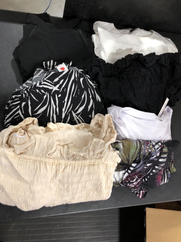 Photo 1 of CLOTHES LOT  S-XXXL