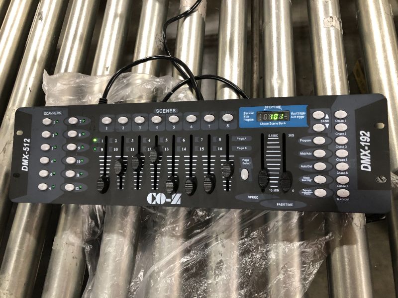 Photo 2 of TC-Home 192 Channels DMX512 Light Controller Console For Stage Light Party Moving Heads DJ Operator Equipment
