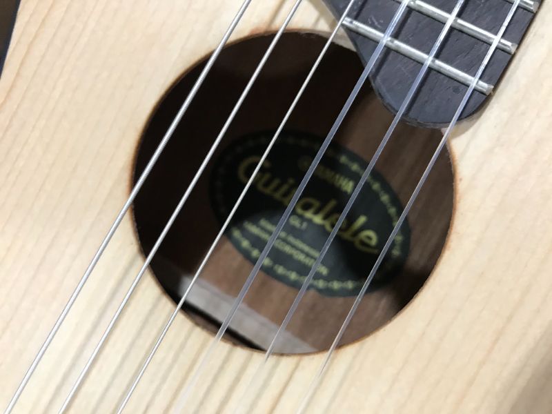 Photo 2 of Yamaha GL1 Guitalele, Natural
