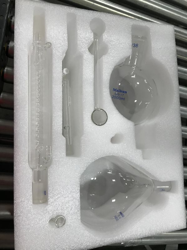 Photo 2 of 2L Lab Glassware Distillation Kit, Essential Oil Distillation Apparatus, Water Distiller Purifier with Condenser Joint?S35; 24/40 Joint), Include 1KW Electronic Heating Stove
