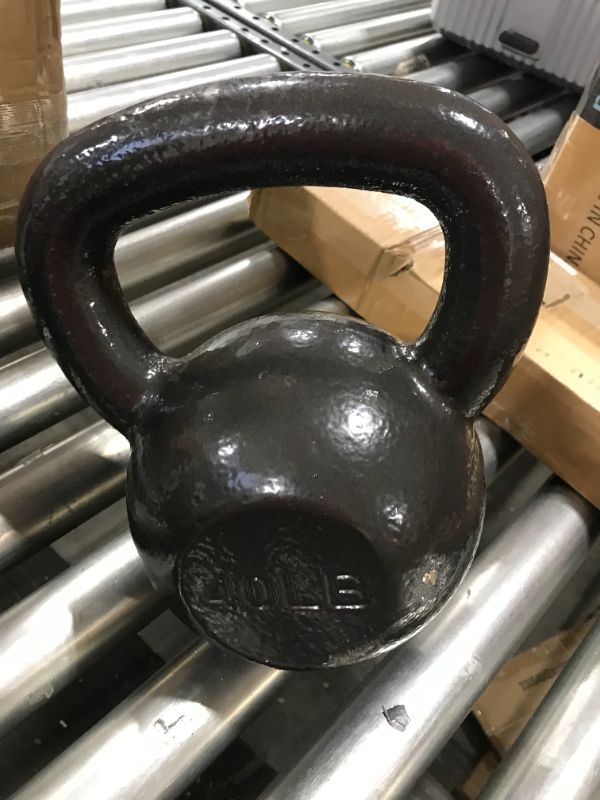 Photo 2 of Amazon Basics Cast Iron Kettlebell - 40 Pounds, Black
