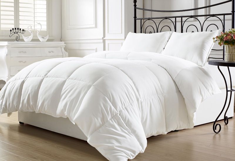 Photo 1 of 96x104 Comforter White