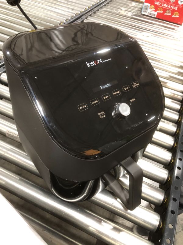 Photo 3 of Instant Vortex Plus 6 Quart 6-in 1 Air Fryer with ClearCook™ Easy View Windows and EvenCrisp™ Technology, Air Fry, Roast, Broil, Bake, Reheat, Dehydrate, 1700W, Black
