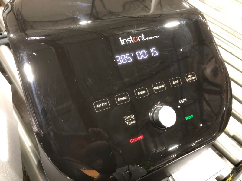 Photo 2 of Instant Vortex Plus 6 Quart 6-in 1 Air Fryer with ClearCook™ Easy View Windows and EvenCrisp™ Technology, Air Fry, Roast, Broil, Bake, Reheat, Dehydrate, 1700W, Black
