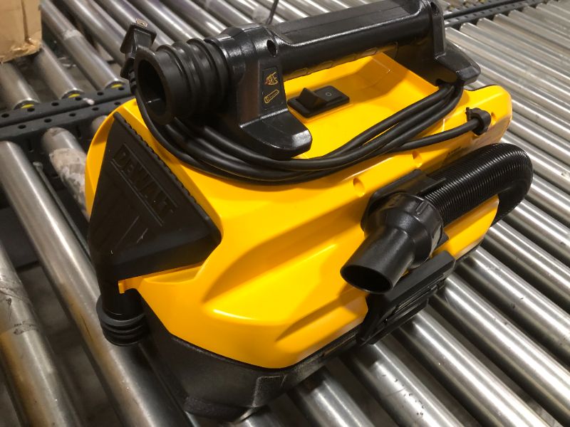 Photo 3 of DEWALT 20V MAX Vacuum, Wet/Dry, Tool Only (DCV581H)
