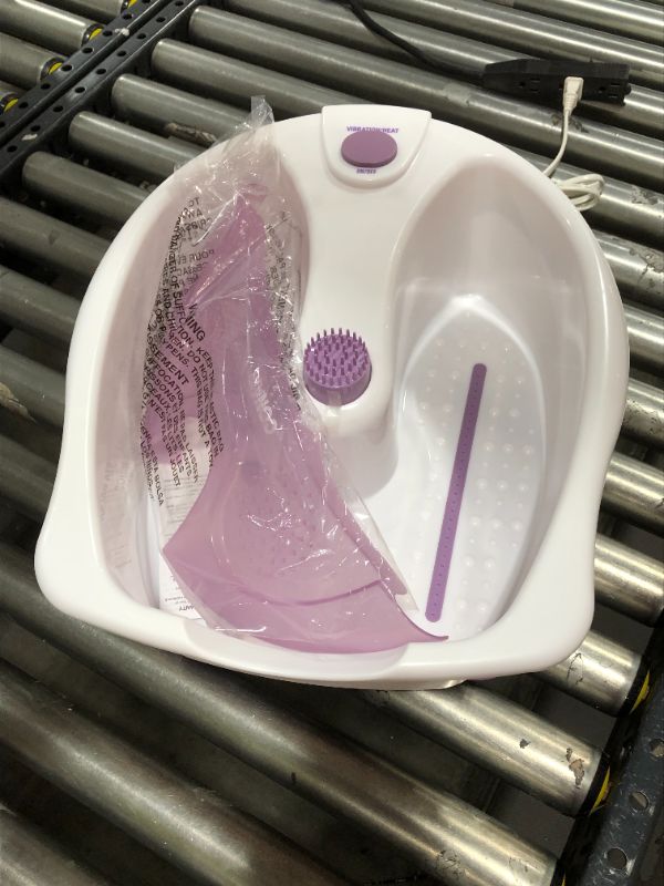 Photo 1 of Conair Foot Pedicure Spa with Soothing Vibration Massage