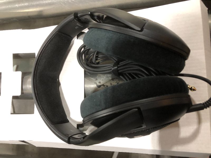 Photo 2 of Sennheiser HD 560 S Over-The-Ear Audiophile Headphones - Neutral Frequency Response, E.A.R. Technology for Wide Sound Field, Open-Back Earcups, Detachable Cable, (Black) (HD 560S)
