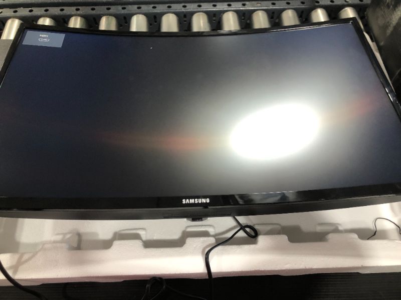 Photo 2 of Samsung 27 CR500 Curved Monitor (1920 X 1080) Monitor - LC27R500FHNXZA
