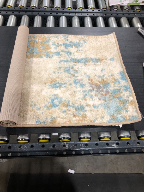 Photo 1 of 33"x20" Rug 