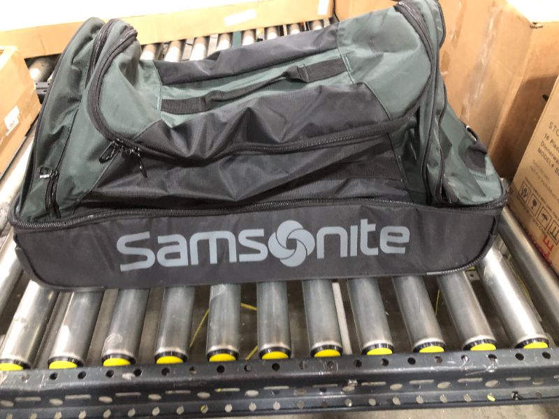 Photo 2 of Samsonite - Andante 2 28" Wheeled Duffel Bag - Black/Moss Green
